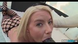 Perfekte blonde Blondine schlürft auf BBC snapshot 7