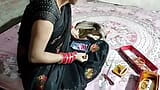 Awek India cantik kencing Dalam Saree Hitam snapshot 2