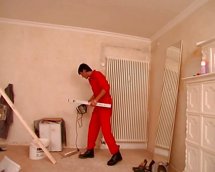 A stunning German woman pleasing a painter