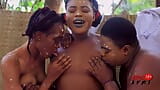 Trio lesbico - la mia prima esperienza lesbica snapshot 14