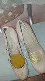 Piss in some nude heels snapshot 9