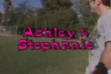 Ashley & Stephanie: "Wirklich wirklich angenehm" snapshot 1