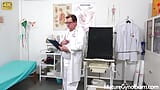 L'esame fisico e il check-up della figa della calda bionda Luci Angel snapshot 2
