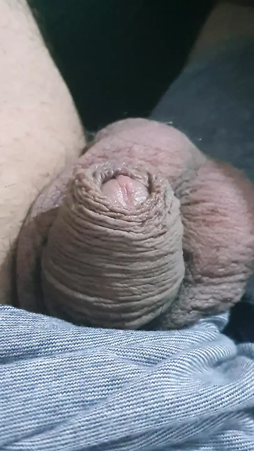 Une belle-mère a failli surprendre son beau-fils en train de se branler sou...