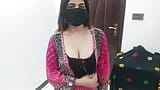 Pakistanisches college-mädchen nackt mujra striptease bei live-videoanruf snapshot 1