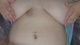 Enorma bröst snapshot 4