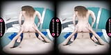 Fată goală tatuată brunetă drăguță Mary adoră sexul în realitate virtuală. snapshot 20