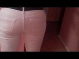 Pedos en jeans blancos snapshot 6