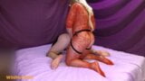 Femdom maison - doigtage anal et pegging snapshot 6