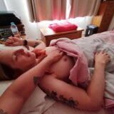 Moeder sluipt in bed van stiefzoon en wordt naakt en wil seks snapshot 5