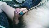 Gran corrida con vibrador en la punta de la polla snapshot 4