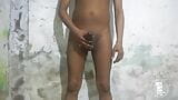 Pik in de fles en masturbatie - Indische jongen heeft plezier snapshot 12