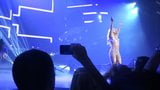 Britney Spears - Vegas tour diamanten bodysuit compilatie snapshot 12