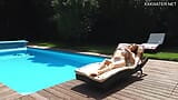 Mia Split ile havuzda sualtı akrobasileri snapshot 3