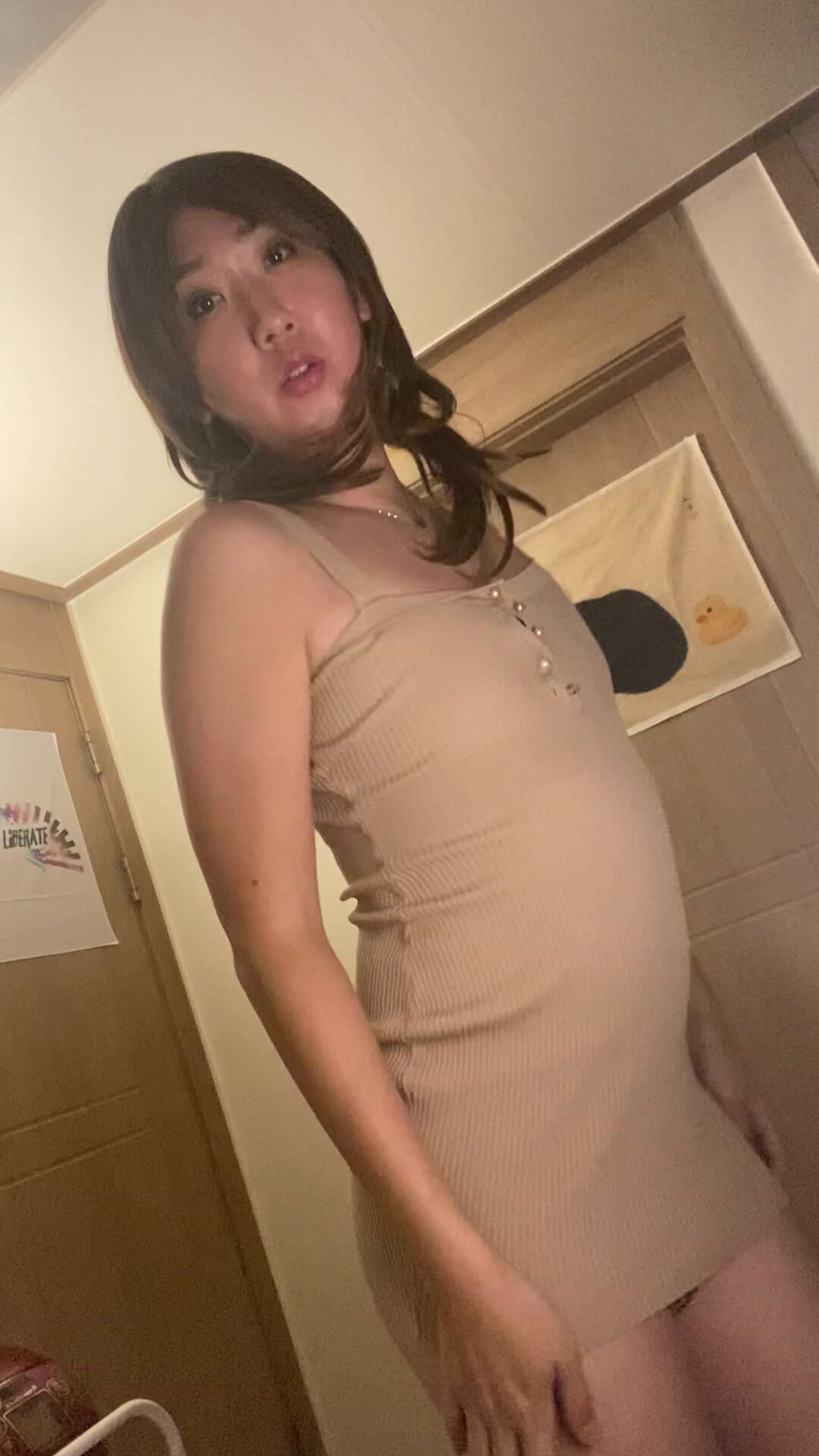 La carina ladyboy viene aggrapata