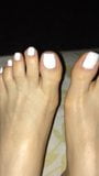I love to pose and show my feet and toes snapshot 1