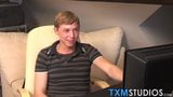 Timmy Slater, jolie adolescente amateur, se masturbe en solo snapshot 2