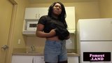 Curvy black trap twerking and tugging snapshot 1