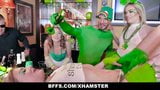 Bffs - sahabat berbagi 1 ayam Irlandia pada hari st patty snapshot 3