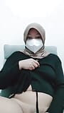 This hijab girl masturbates in her room alone snapshot 20