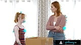 Girlsway - milf culona Siri Dahl encuentra una manera de vincularse con la pequeña hijastra Madi Collins snapshot 4