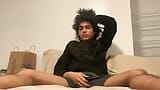 Kinky hair Adolescente ispanico si tocca e si masturba snapshot 1