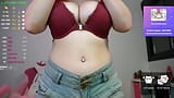 Menina de corpo perfeito com peitos grandes snapshot 17