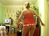 Lyudochka seduce a su amante con bailes desnudos snapshot 6