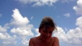 Lisa, femme porno sexy, baise avec son homme sur la plage de Vuerte Ventura. snapshot 20