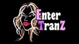 Sexy BBC hat seine ersten sexuellen Erfahrungen mit einer geilen Nachbarin mit Transe snapshot 3