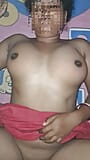Desi Bhabhi με στενό μουνί παίρνει ένα κρεμώδες γαμήσι snapshot 5