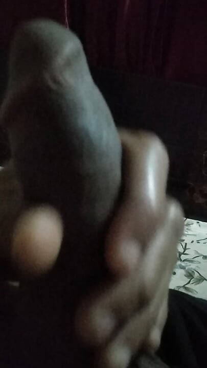 Big Cock Gets Massaged and Cums