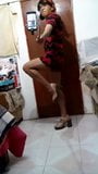 Joselynne CD frumusețe cu picioare în rochie roșie 01 snapshot 19