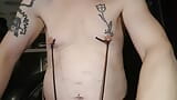 wechselnde nippelpiercings, bondage dehnende piercings mit sex und PA-ring snapshot 9