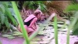 Bunda perfeita no filme (crocodilo dundee) snapshot 3