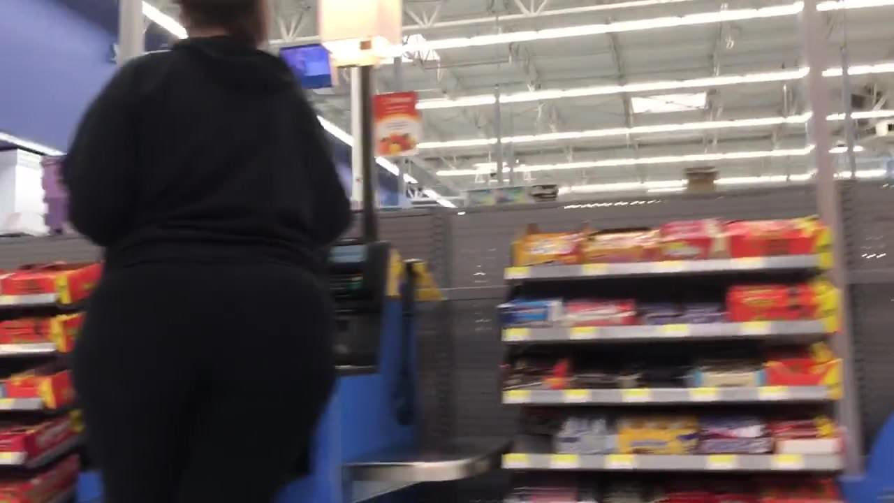 Visoka amazonska pawg ponovo 3