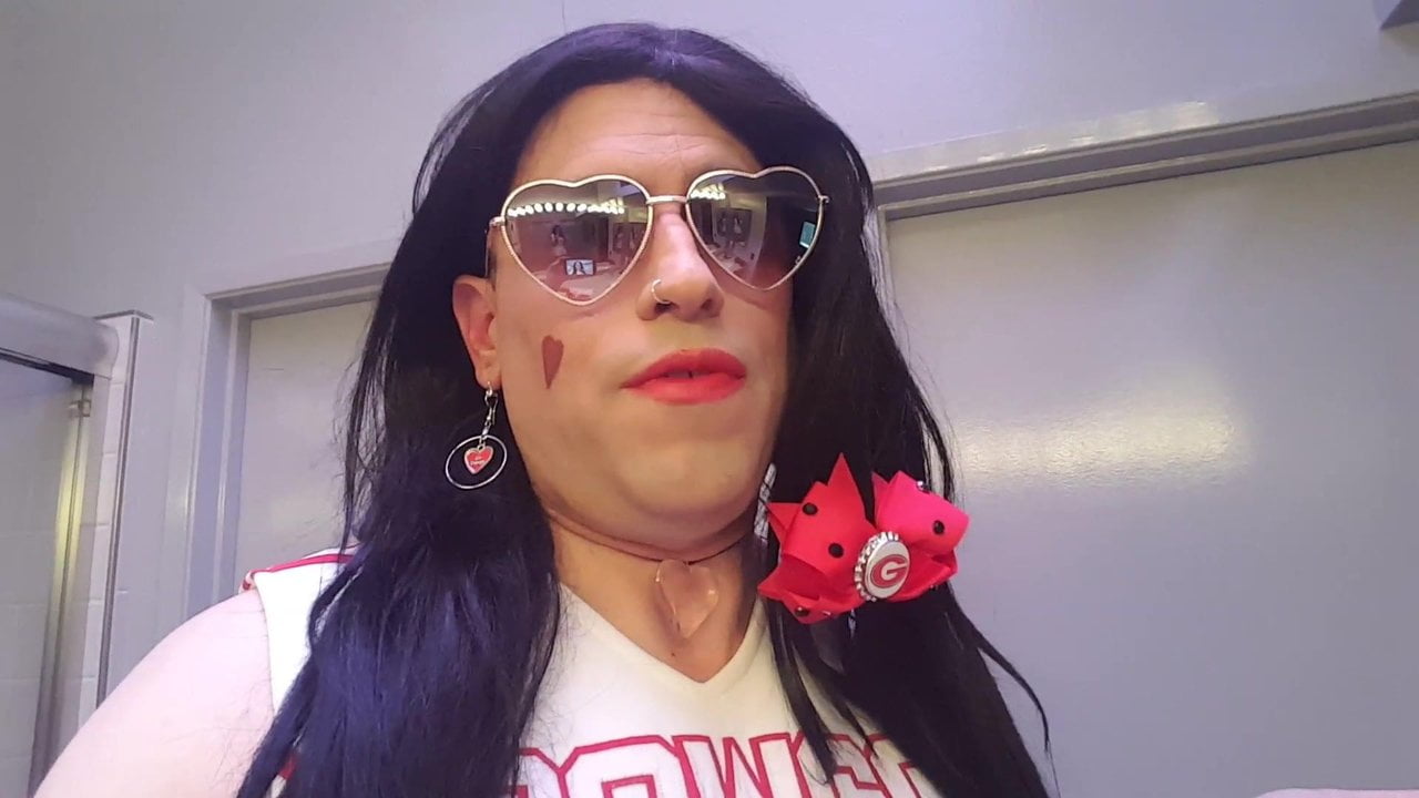 Szia! Ez Monica! fotózás ma! Remélem élvezed!