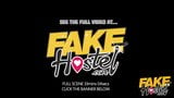 Fake Hostel in der Hitze der Nacht, MILF und Teen gefickt snapshot 20