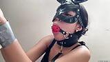 BDSM -slaaf dient meesteres als persoonlijke assistent snapshot 2