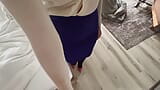 Une voisine se fait baiser en collants pendant que son mari rentre du travail snapshot 4