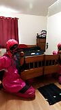 Sissy mucama con collar a la cama en armbinder self bondage snapshot 18