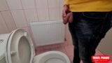 Compilation de pisse en public - grosse bite et couilles, non coupées snapshot 2