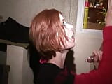 Une adolescente rousse de France se fait baiser dans l’arrière-cour snapshot 13