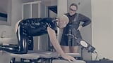 Dominatrix meesteres April - onderhoud slaaf snapshot 7