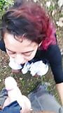 Ragazza sexy che piscia e succhia il cazzo snapshot 6