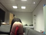 Alana speelt met haar dildo snapshot 15