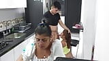 bela meia-irmã gostosa recebe uma deliciosa foda na cozinha! snapshot 18