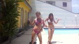 Dança na piscina snapshot 2