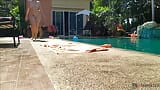 Fiesta desnuda en la piscina en la villa en Pattaya - pareja rusa amateur snapshot 11