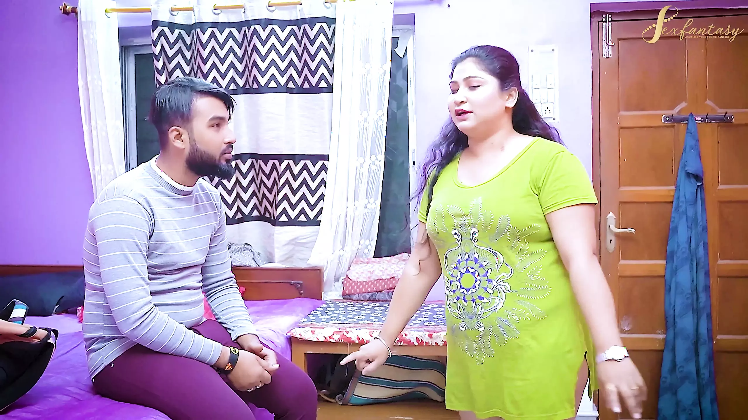 हॉट खूबसूरत विशालकाय सौतेली मम्मी की उसके सौतेले बेटे के दोस्त द्वारा जोरदार चुदाई